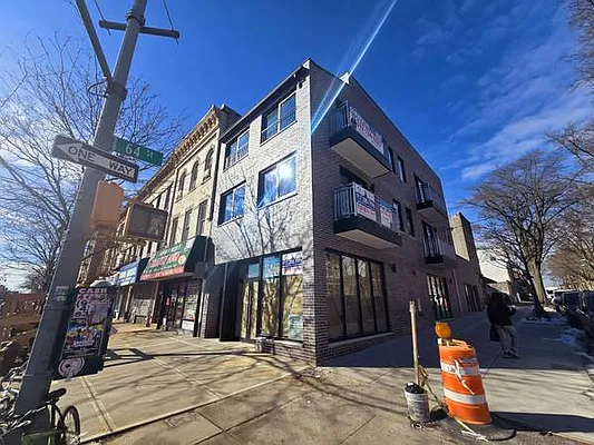 Rented by Brooklyn Property Group LLC | media 10