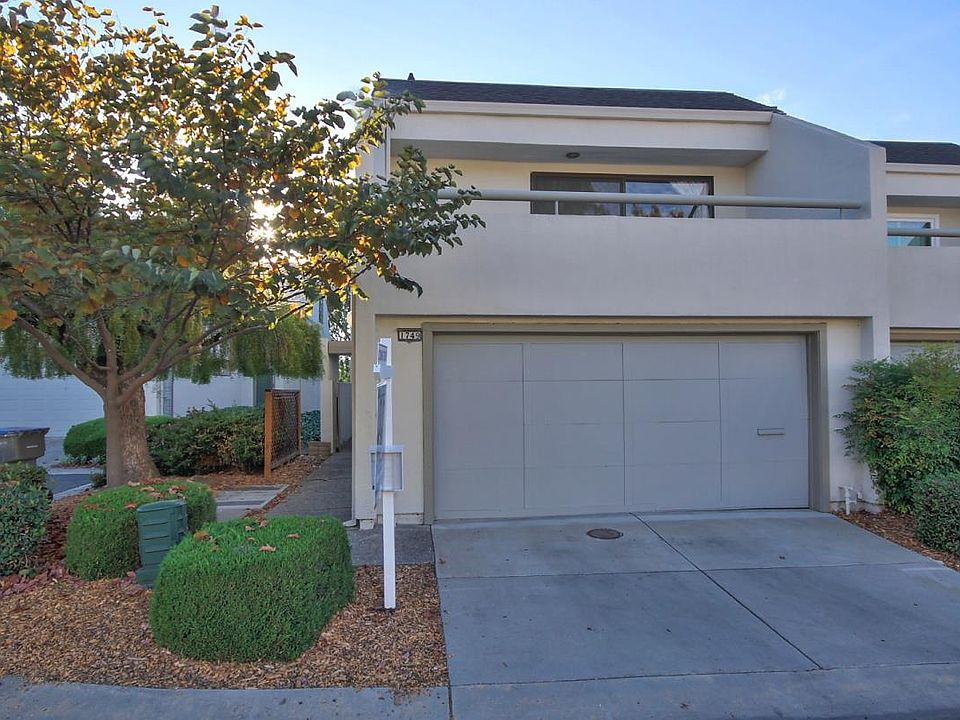1st image of 1749 Shady Creek Ct