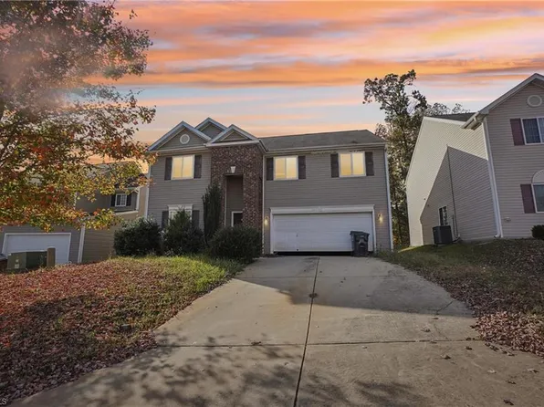 5801 Fisherman Dr, Browns Summit, NC 27214