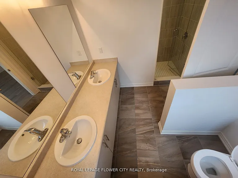 7432 Baycrest Cmn — Photo 12