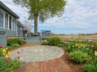 23 Old Locke Rd, North Hampton, NH 03862