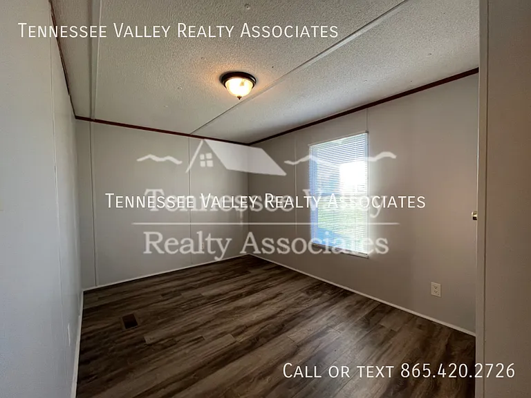 2248 Knoxville Hwy #3 — Photo 8