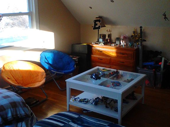 upper bedroom #1