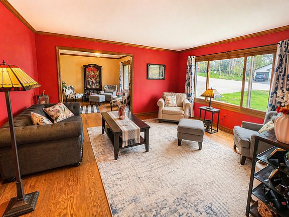 5th image of 4516 Hillside Ct