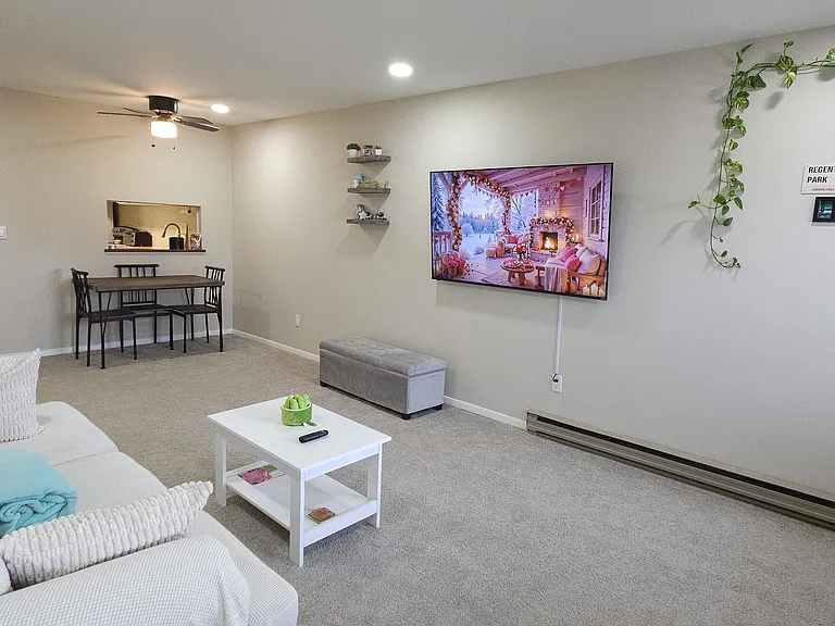 50 Euclid Ave #3B — Photo 16