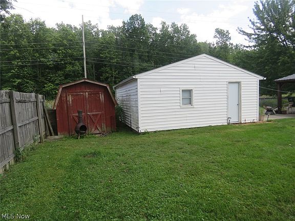 3rd image of 960 Wilder Ave