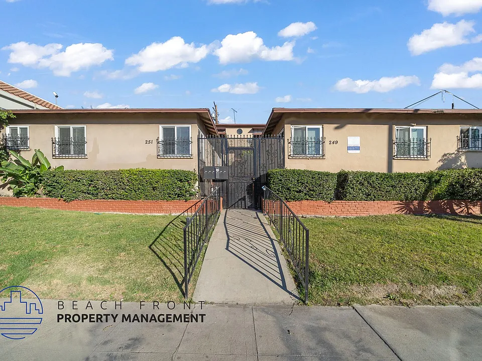 249-251 W Pomona Blvd