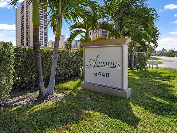 3rd image of 5440 N Ocean Drive #806
