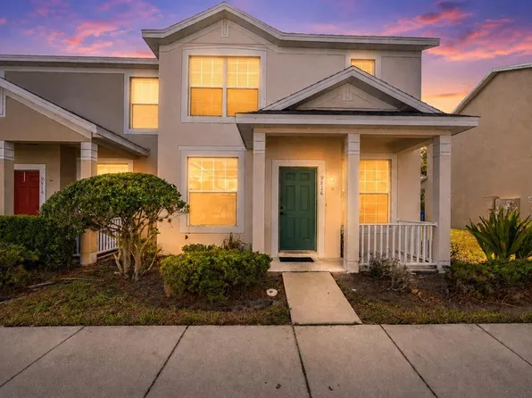 9816 Carlsdale Dr, Riverview, FL 33578
