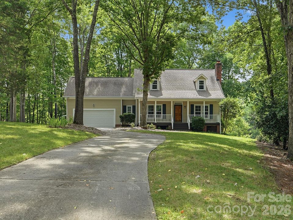 1st image of 401 Brenwyck Ct