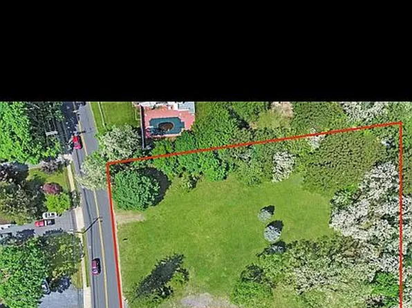 465 W Park Ave, Oakhurst, NJ 07755