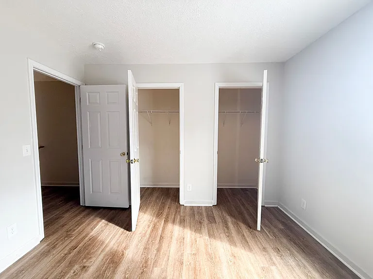 1320 Carolina Ave — Photo 17