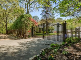 63A Old Country Rd, East Quogue, NY 11942