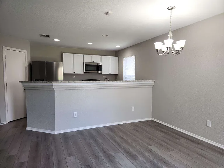 5709 Ping Way — Photo 5