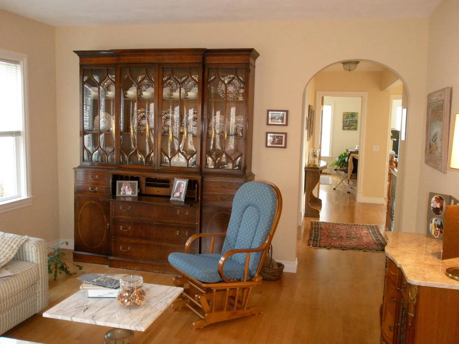 5 bed, 2200 sqft, $3,750 — Photo 1
