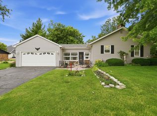 328 Milburn Ave, Crete, IL 60417