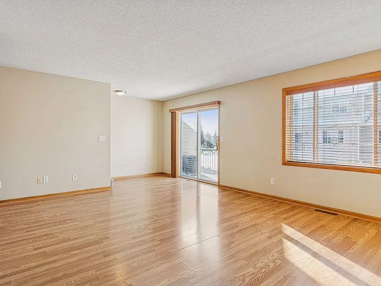 2533 Cobble Hill Ct #F — Photo 1