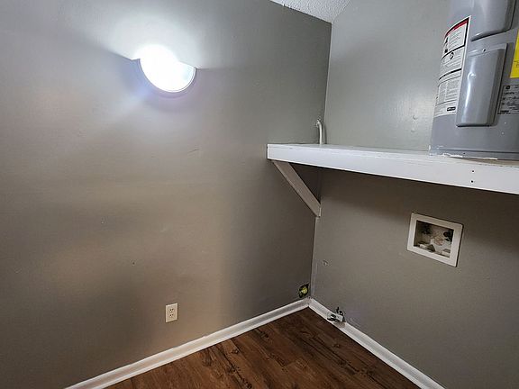 3rd image of 1423 Ascent Trl NW APT B