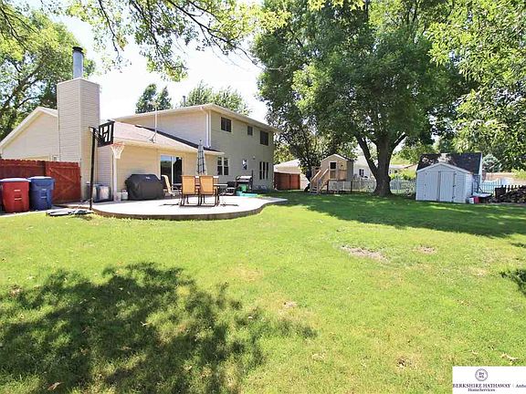 5th image of 1010 Jones Dr