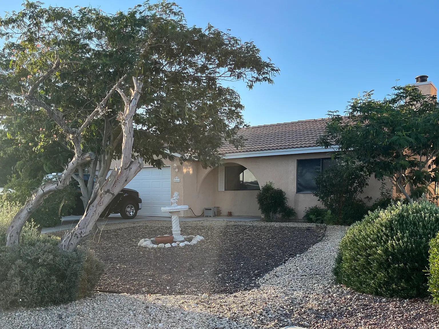 3 bed, 1210 sqft, $2,450 — Photo 1