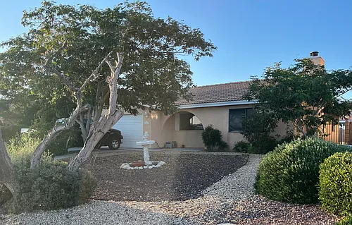 18040 Lakeview Dr Photo 1