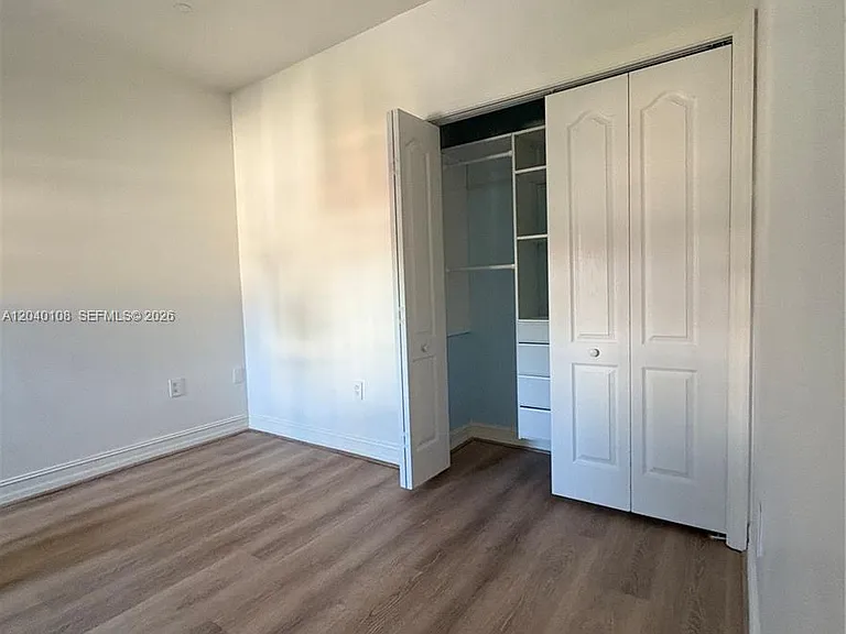 18410 NE 30th Ave #18410 — Photo 20