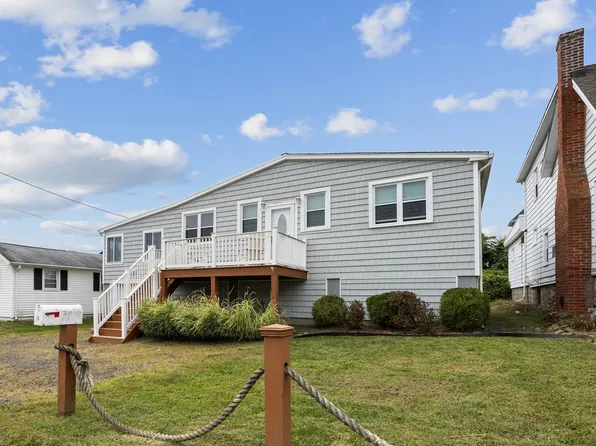 20 Catherine Street, East Haven, CT 06512