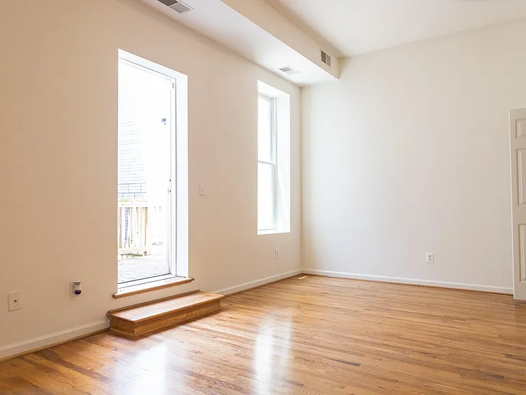 1314 14th St NW #205 — Photo 9