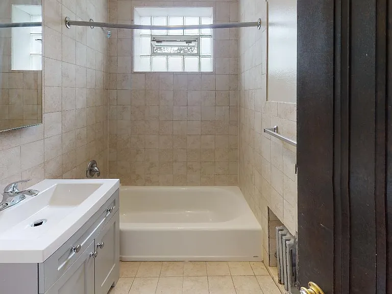 7009 N Ridge Blvd #2S — Photo 14