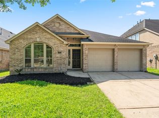 4423 Long Creek Dr, Fresno, TX 77545