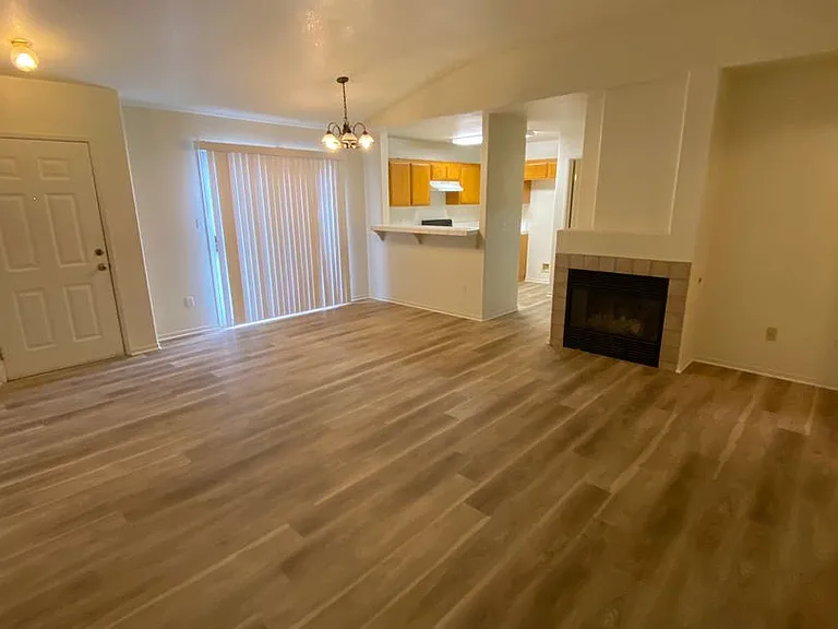 4401 Pebble Creek Dr — Photo 3