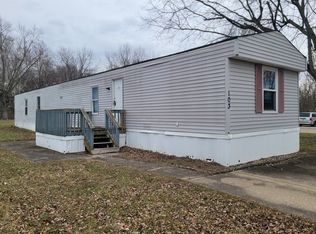 2801 S Stone Rd Trailer 103, Marion, IN 46953