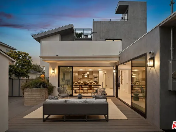 3401 Keeshen Dr, Los Angeles, CA 90066