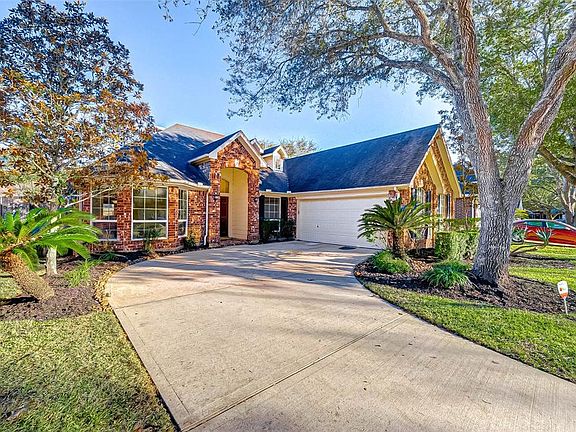 2nd image of 4623 Rainbow Valley Ct