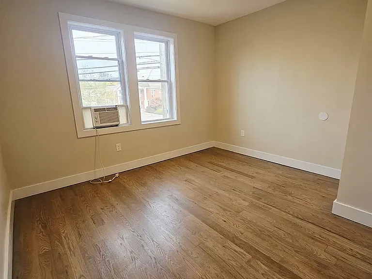490 Rahway Ave #6D — Photo 3
