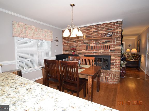 5th image of 3 Horseshoe Cir
