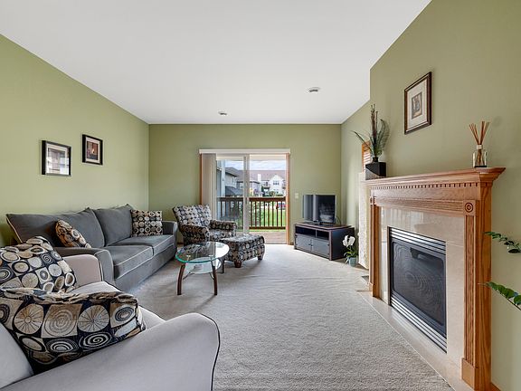 2nd image of 1673 New Port Vista Dr