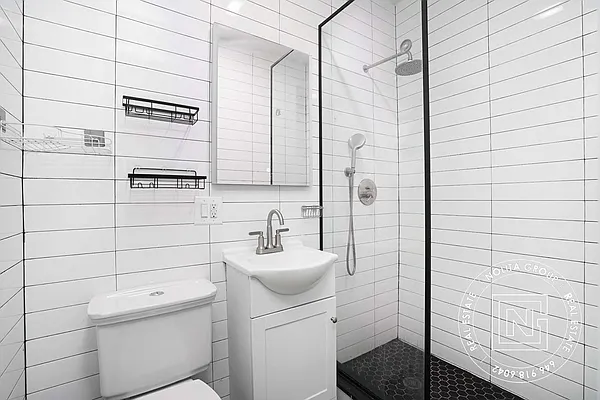 Rented by Nolita Group | media 22