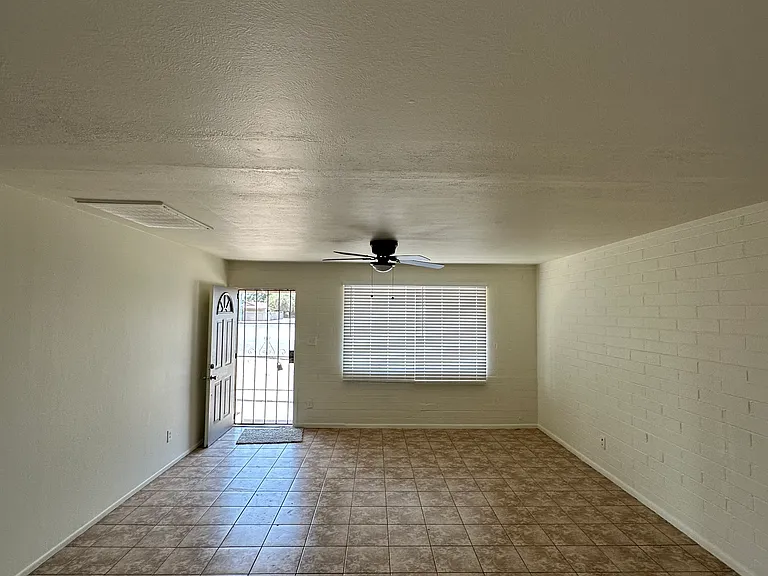 3602 W Rancho Dr — Photo 11