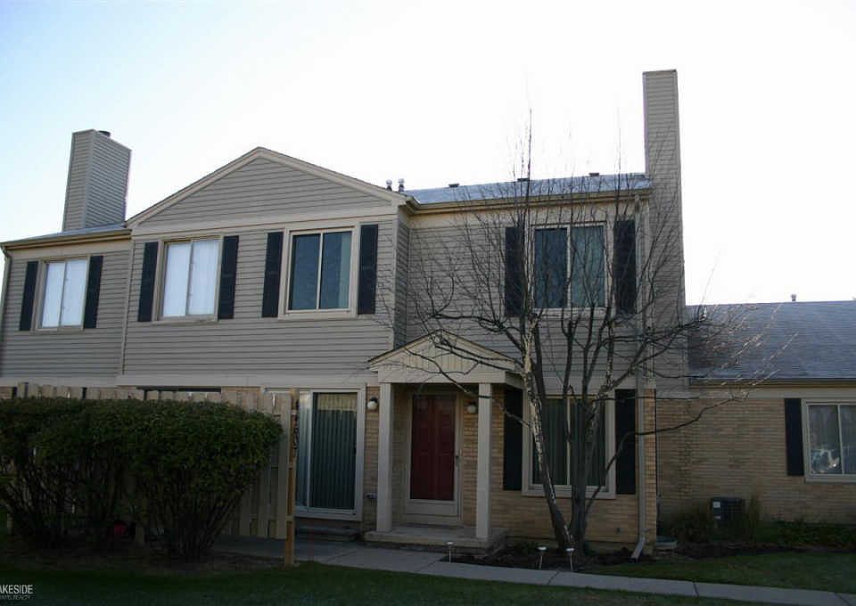 1st image of 44607 Connecticut Ct