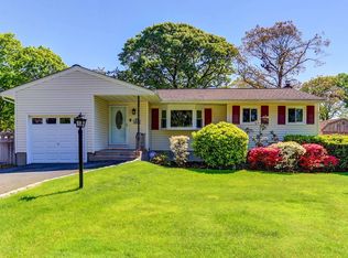 1457 Grundy Ave, Holbrook, NY 11741