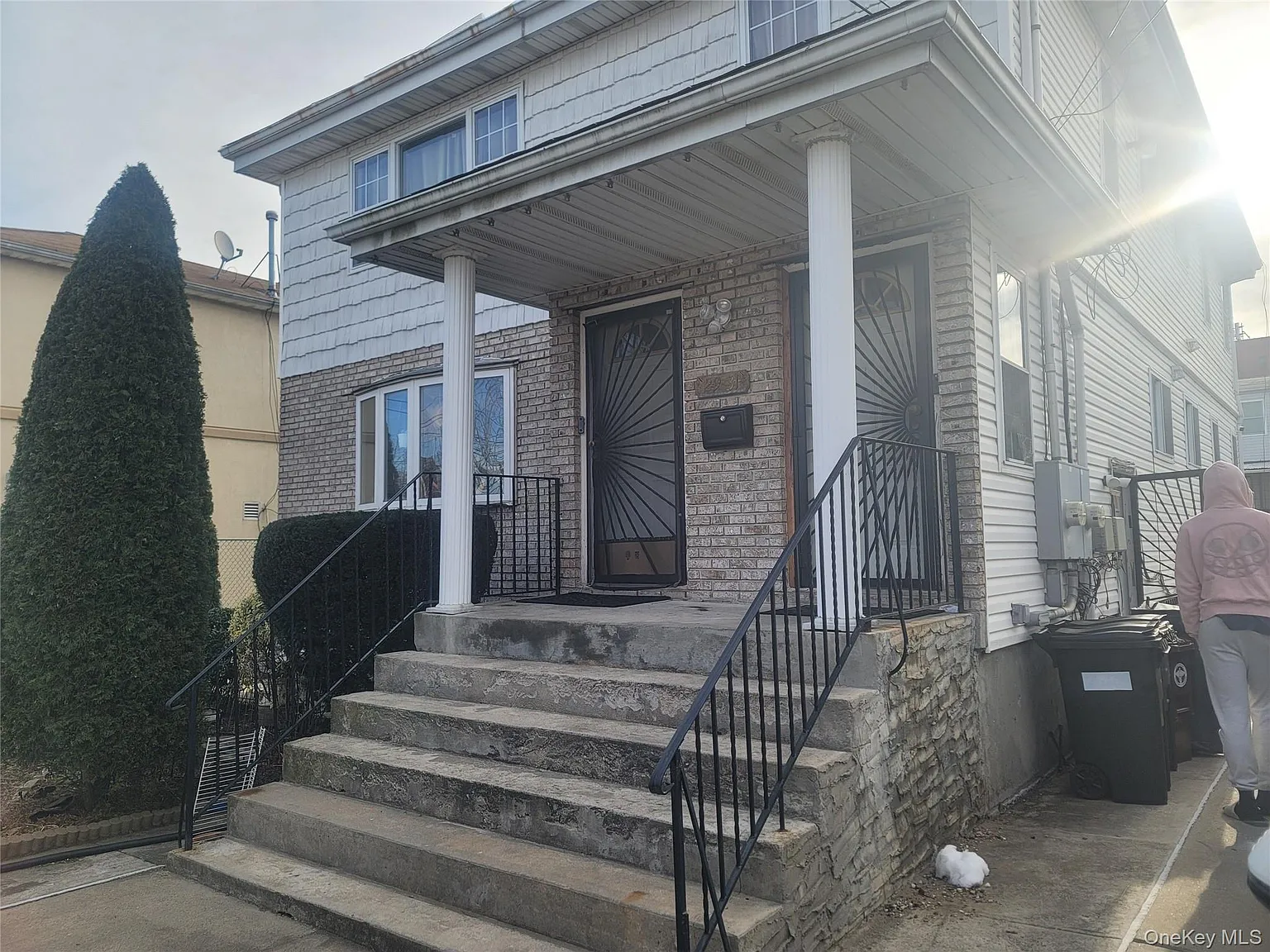 29-31 Falcon Avenue photo 1