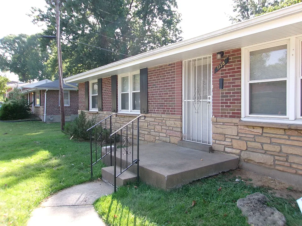 1138 Bosworth Dr