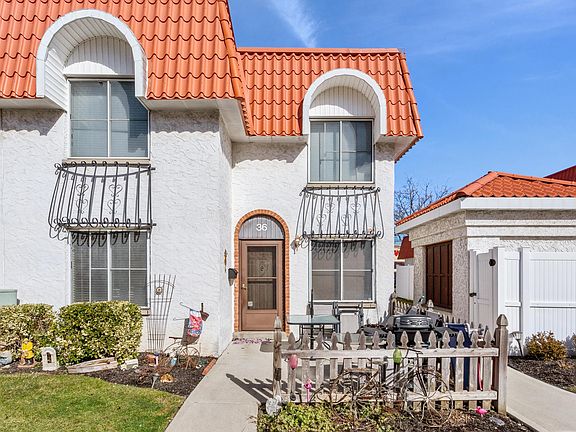 2nd image of 36 Alhambra Dr