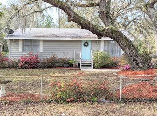 3950 E Izzard Pl, Dunnellon, FL 34434