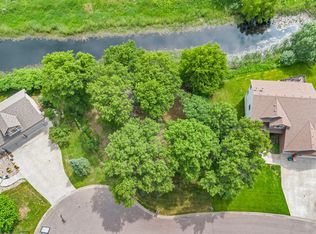 2832 107th Ave NE, Blaine, MN 55449