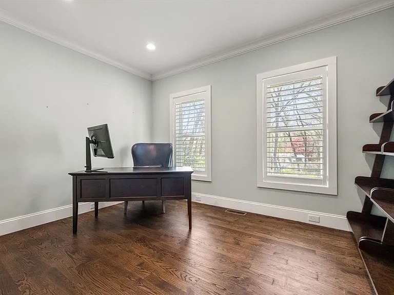 12 Pelham Rd — Photo 16