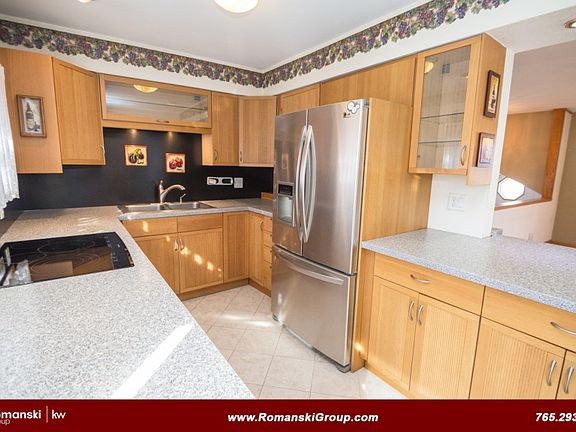 5th image of 3715 Redbud Ave