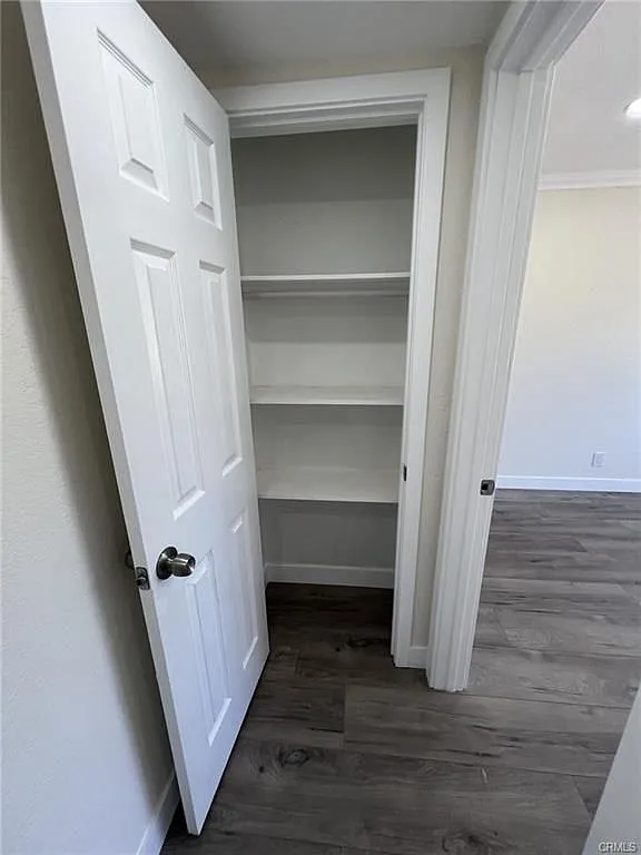3 bed, 1.0 bath, 867 sqft, $3,100 — Photo 2