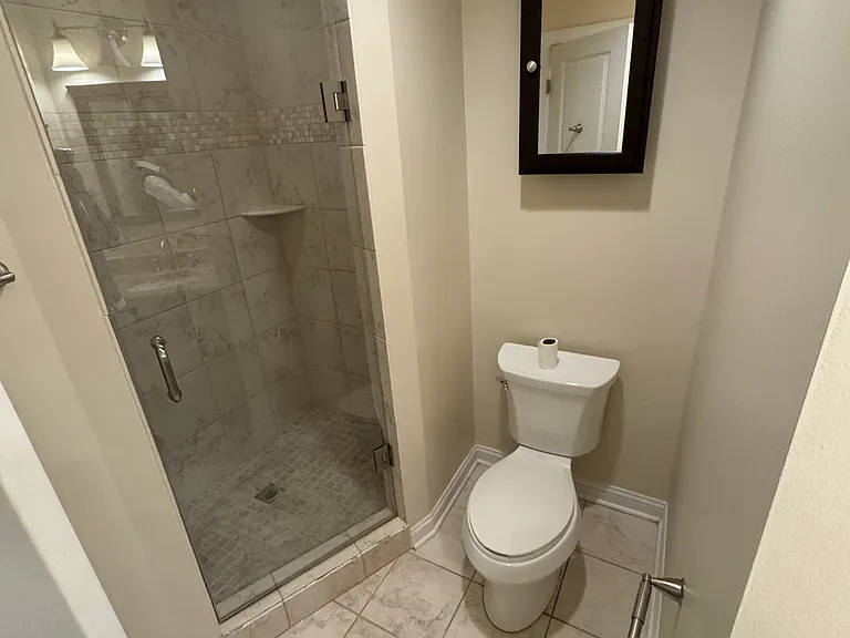 1219 Fairmont St NW #2 — Photo 8